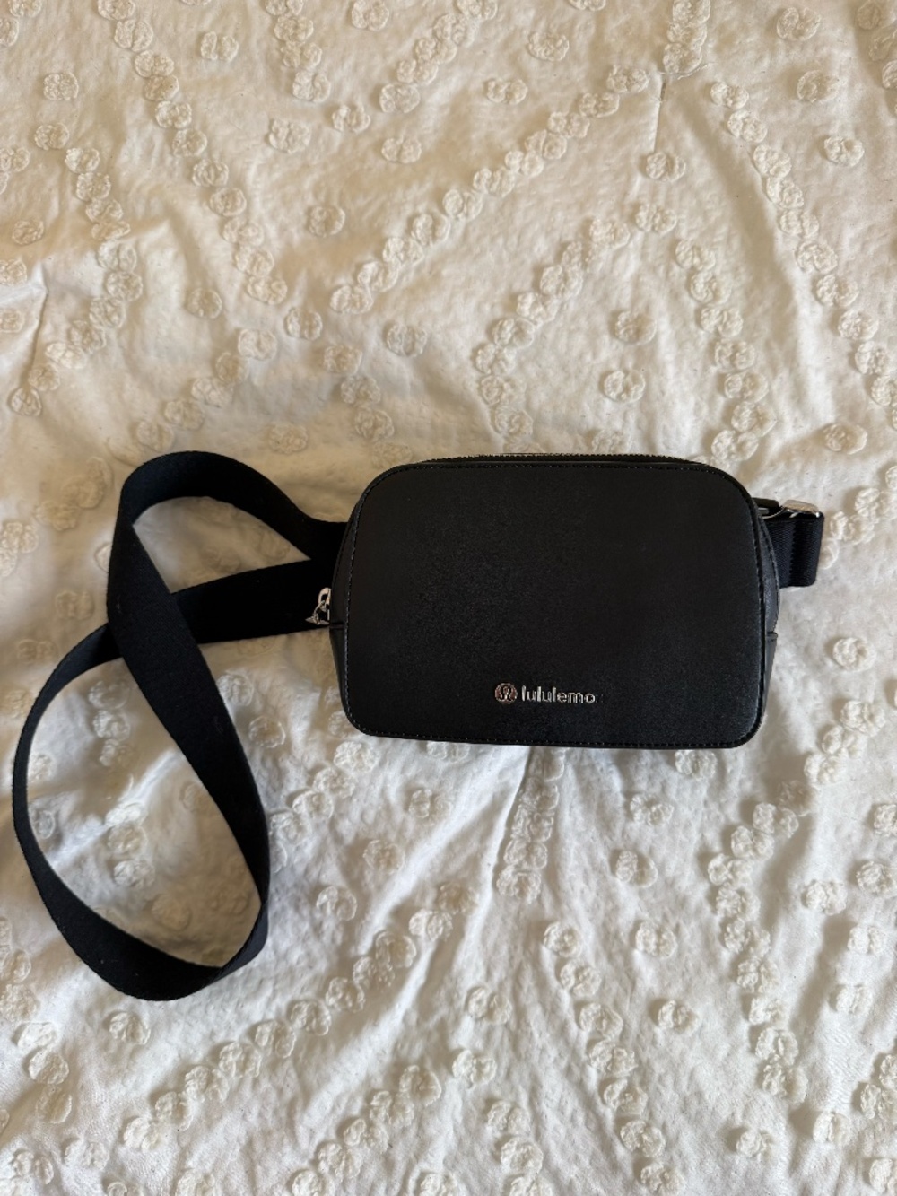 Lululemon Everywhere Belt Bag